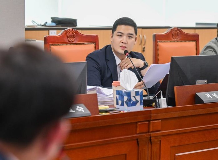 경기도의회 청년역량강화 사업 대폭 삭...