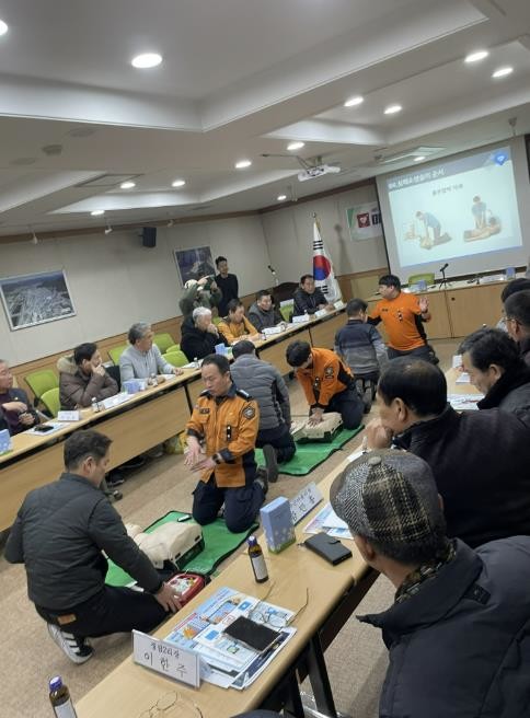 양구군, 마을지도자 대상 심폐소생술 ...